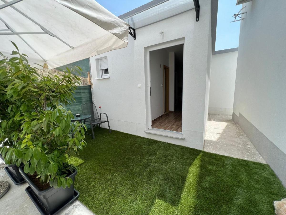 Apartman Solin 2, Parking Appartement Buitenkant foto